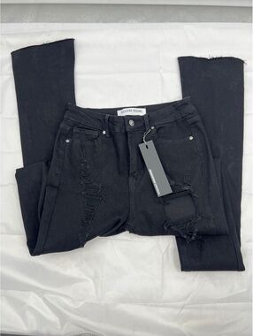 144 Rockstar Sheana Distressed Super Stacked Jean in Black